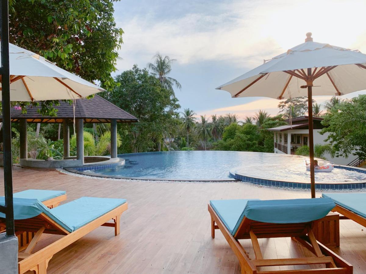 แบนส์ ไดฟ์วิ่ง 4* เกาะเต่า