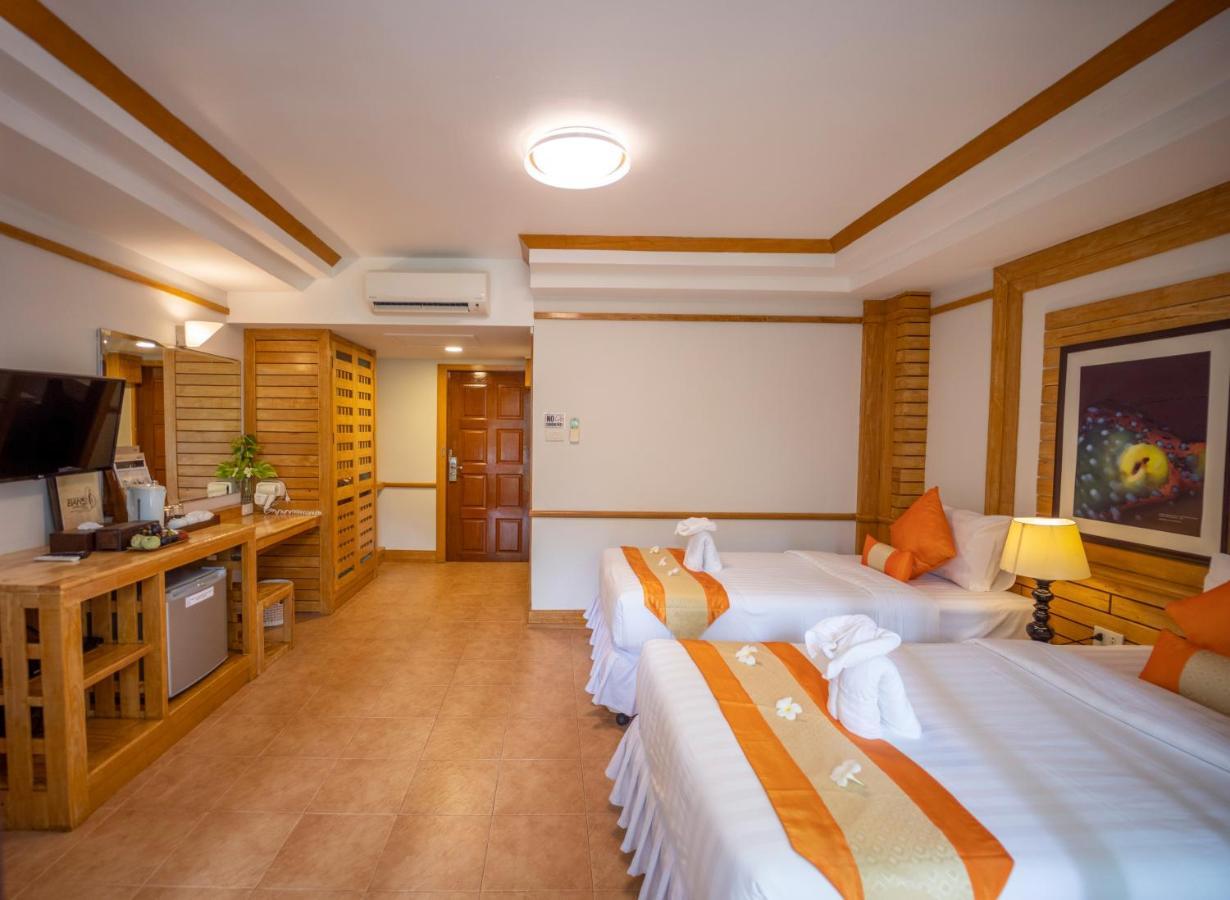 รีสอร์ท แบนส์ ไดฟ์วิ่ง 4*